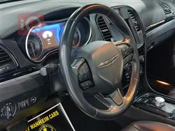 کرایسلەر 300